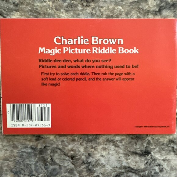 Vintage 1985 Charlie Brown Magic Picture Riddle Book Unused - Picture 2 of 2